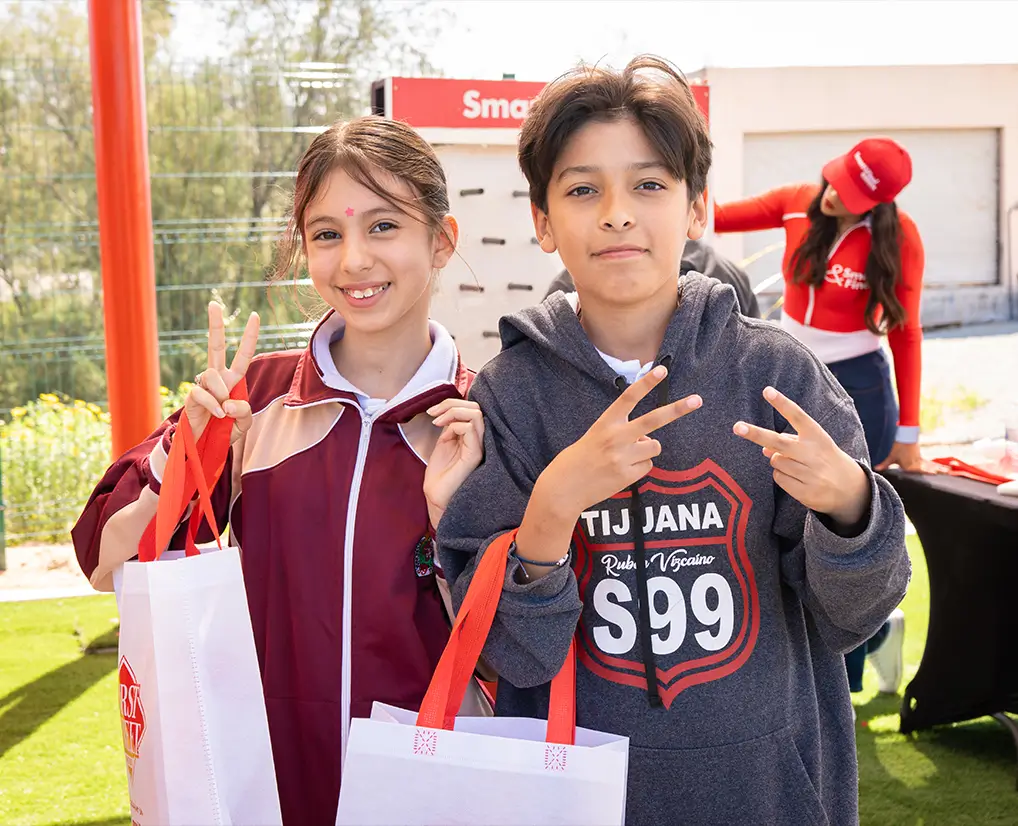 Niños en visita educativa