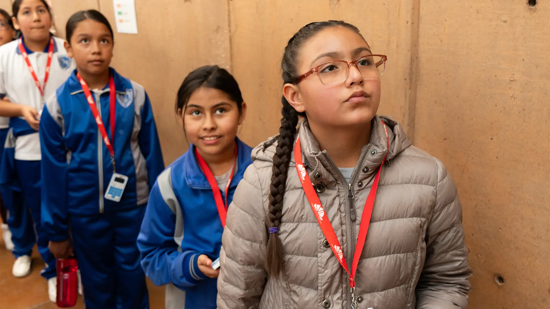 Niños en experiencia educativa Ámbar